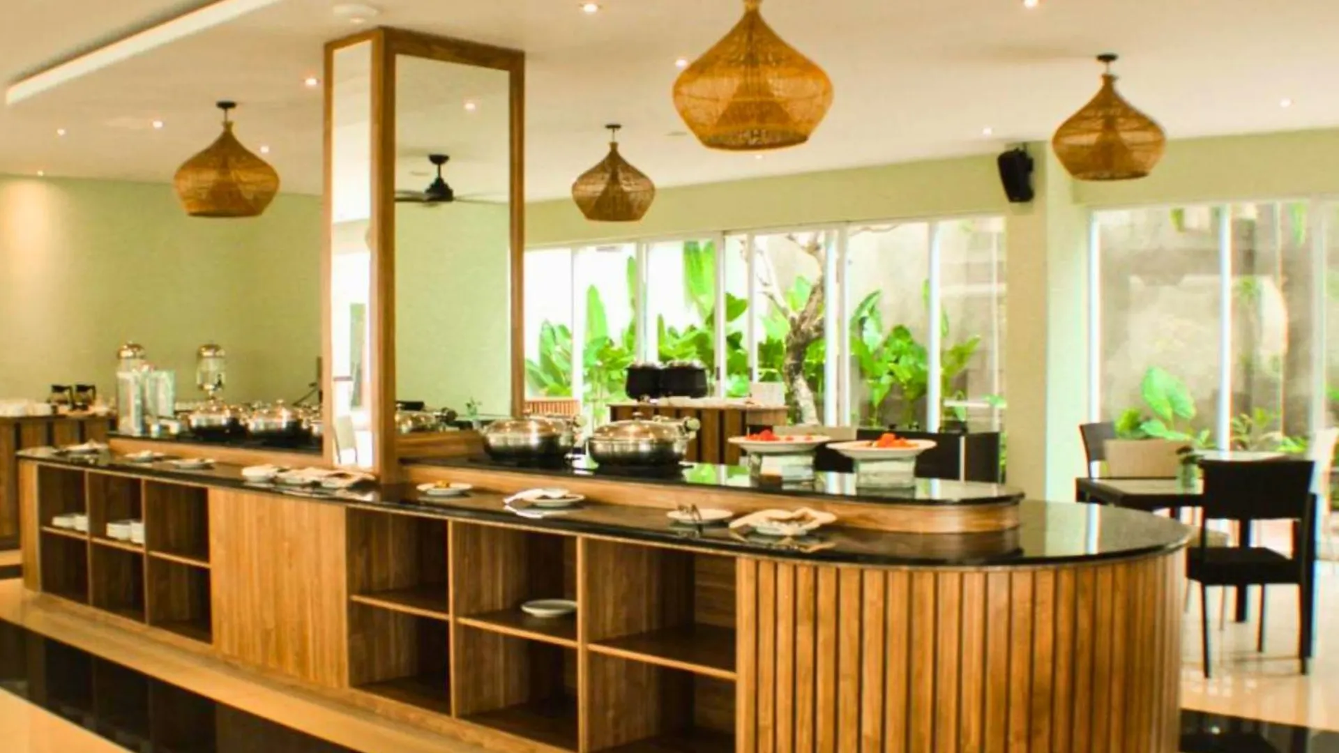 Deluxe Delano Indonesia